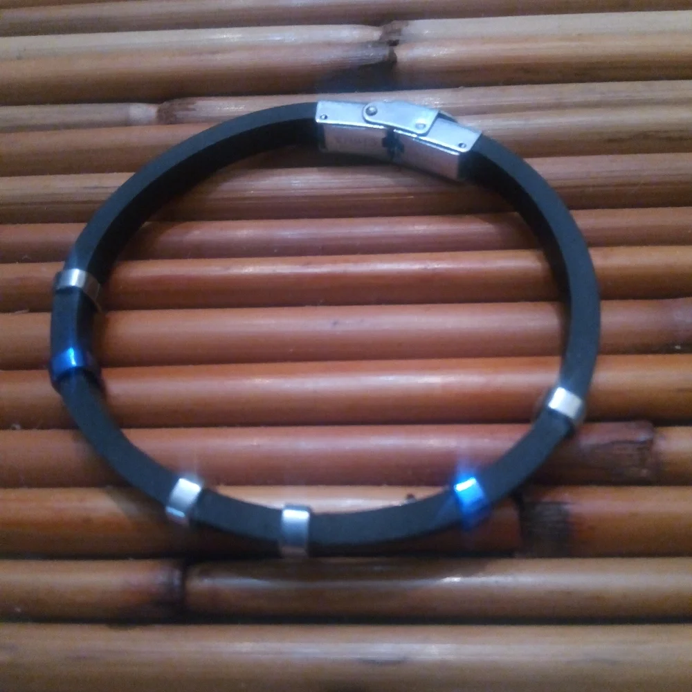 Black Rubber & Metal Unisex Bracelet